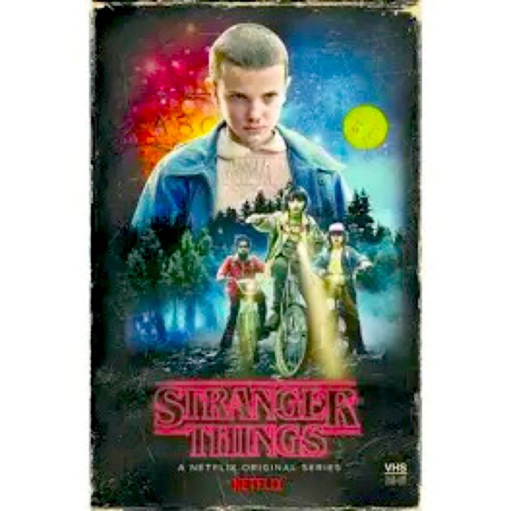 Stranger Things Season 1 Collector's Edition Exclusive (Blu-ray + DVD)